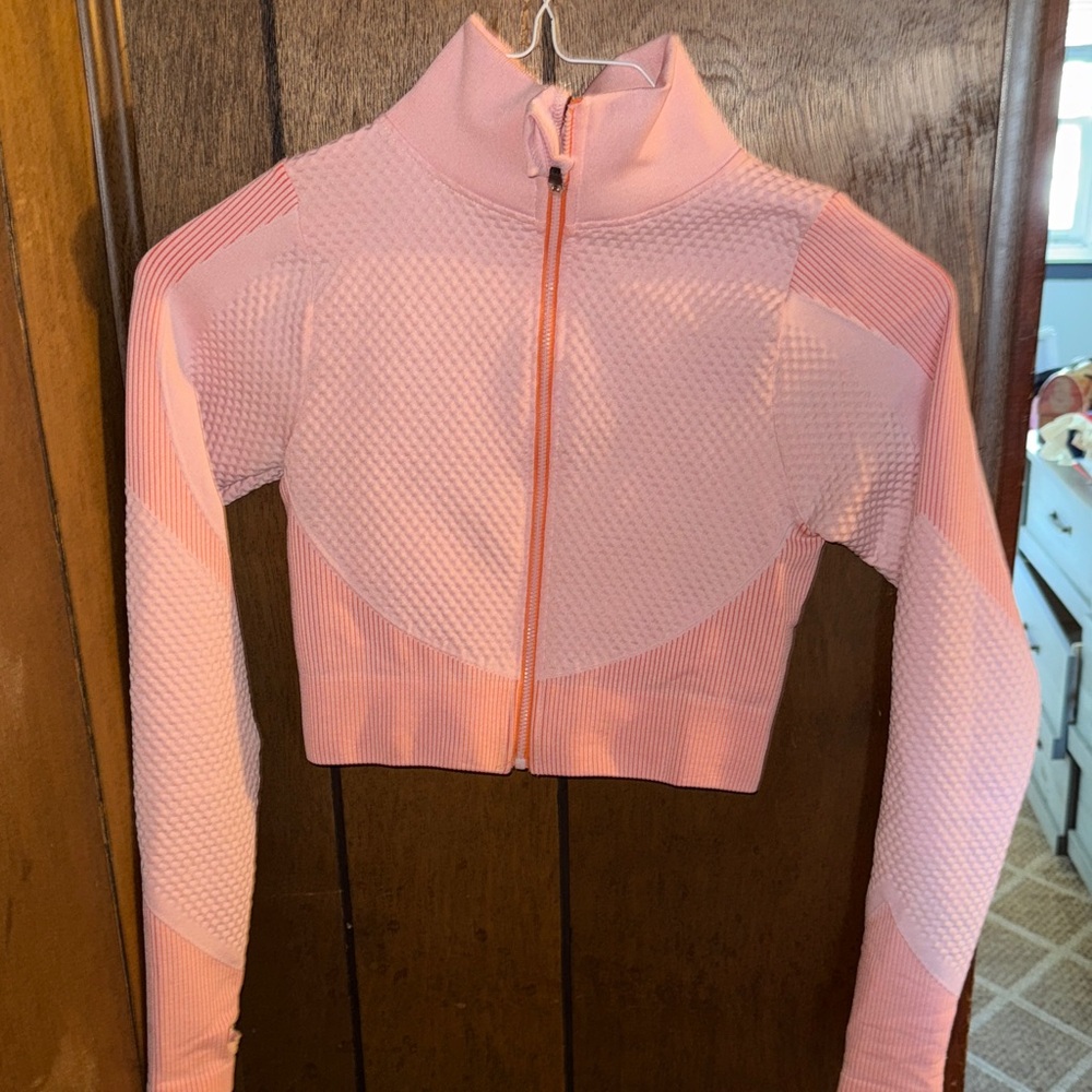 Pink Textured Zip-Up Cropped Jacket